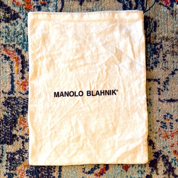 MANOLO BLAHNIK Cream Dust Bag - Picture 1 of 4